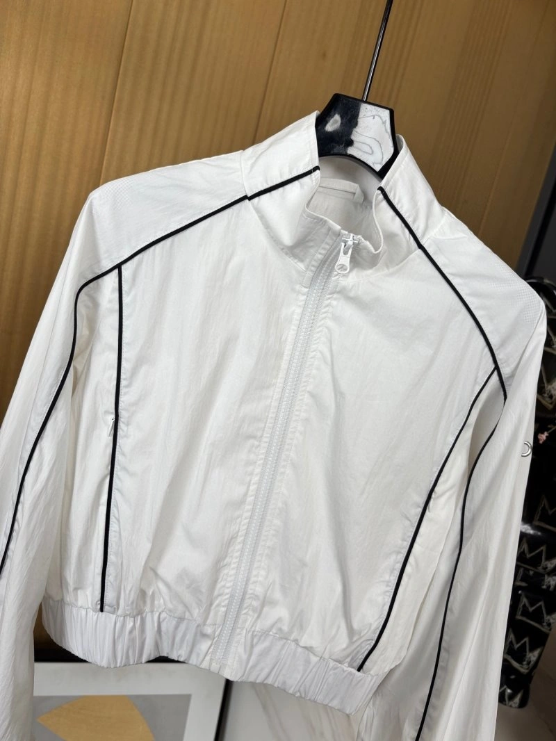 Trendsetting Alo Outwear 150068