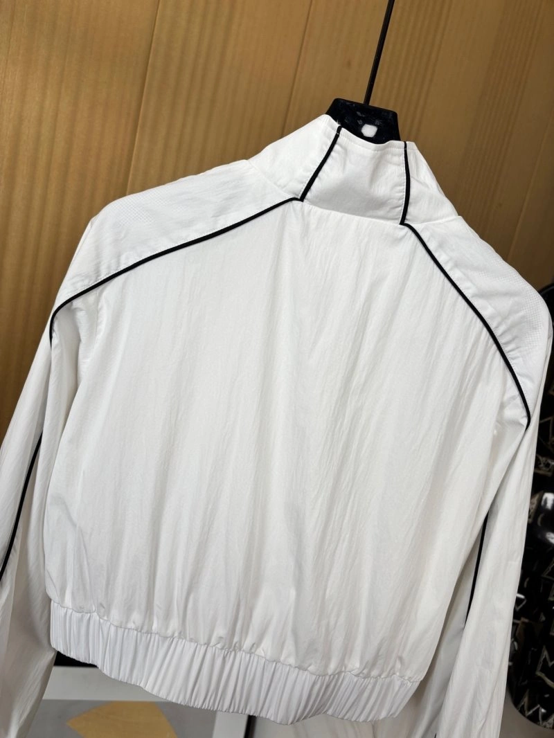 Trendsetting Alo Outwear 150068