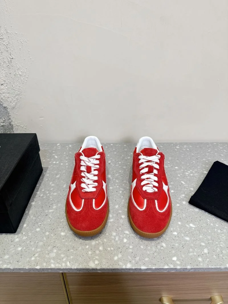 Seasonal Alo Shoes 13154