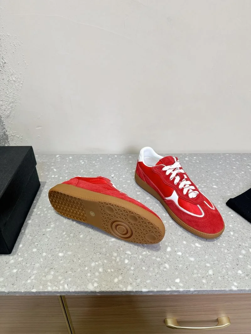 Seasonal Alo Shoes 13154