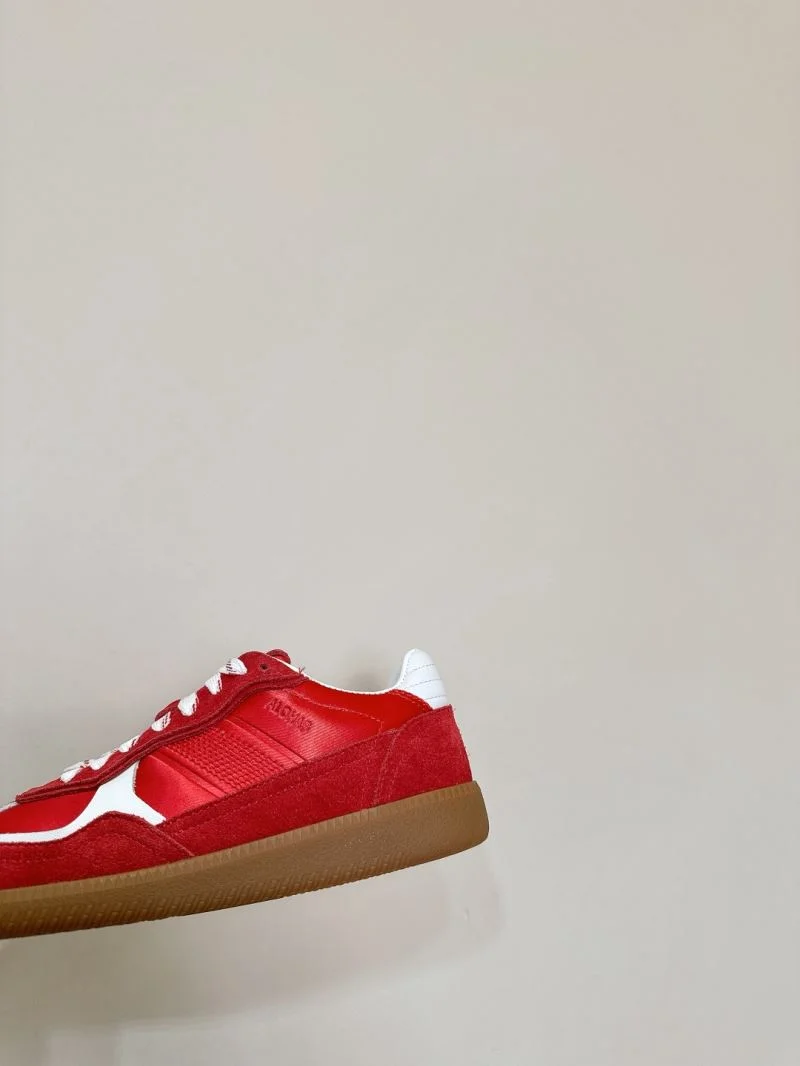 Seasonal Alo Shoes 13154