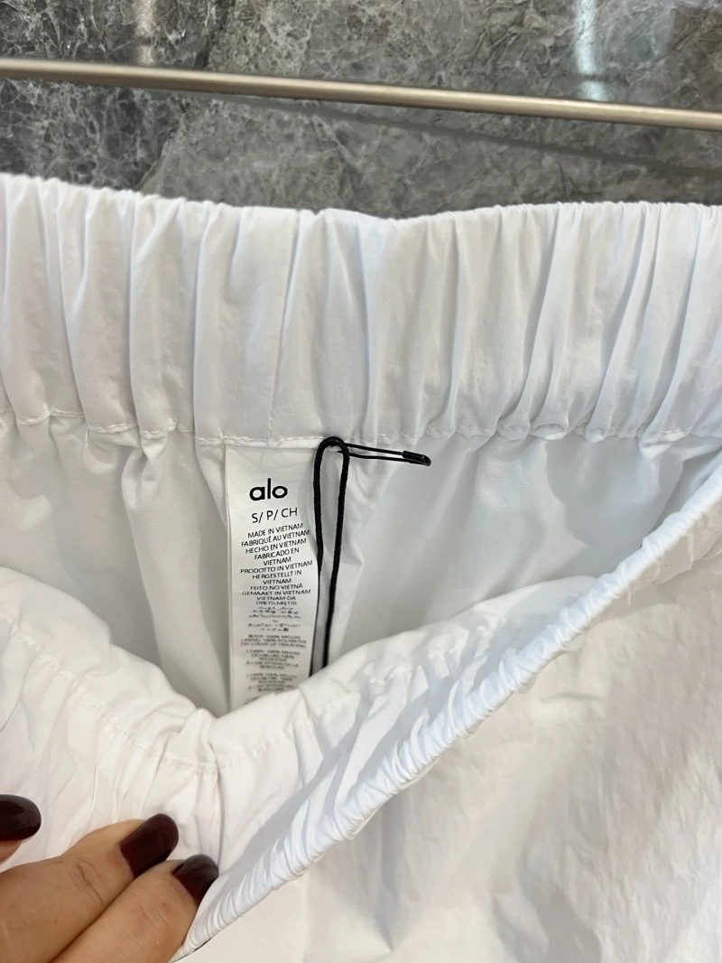 Versatile Alo Short Pants 152010