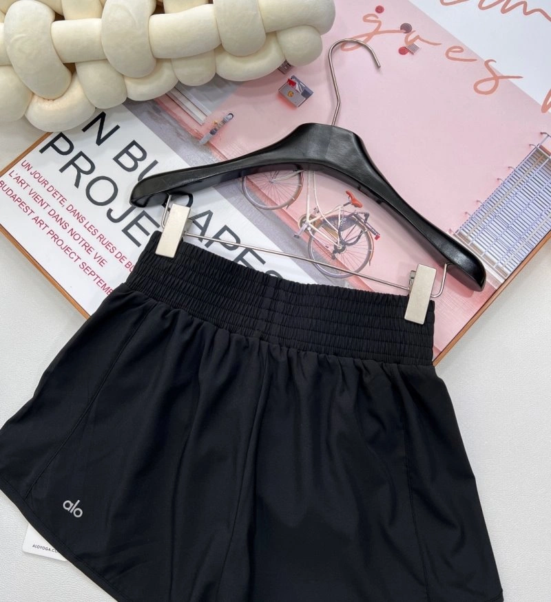 Alo Short Pants Affordable 150069