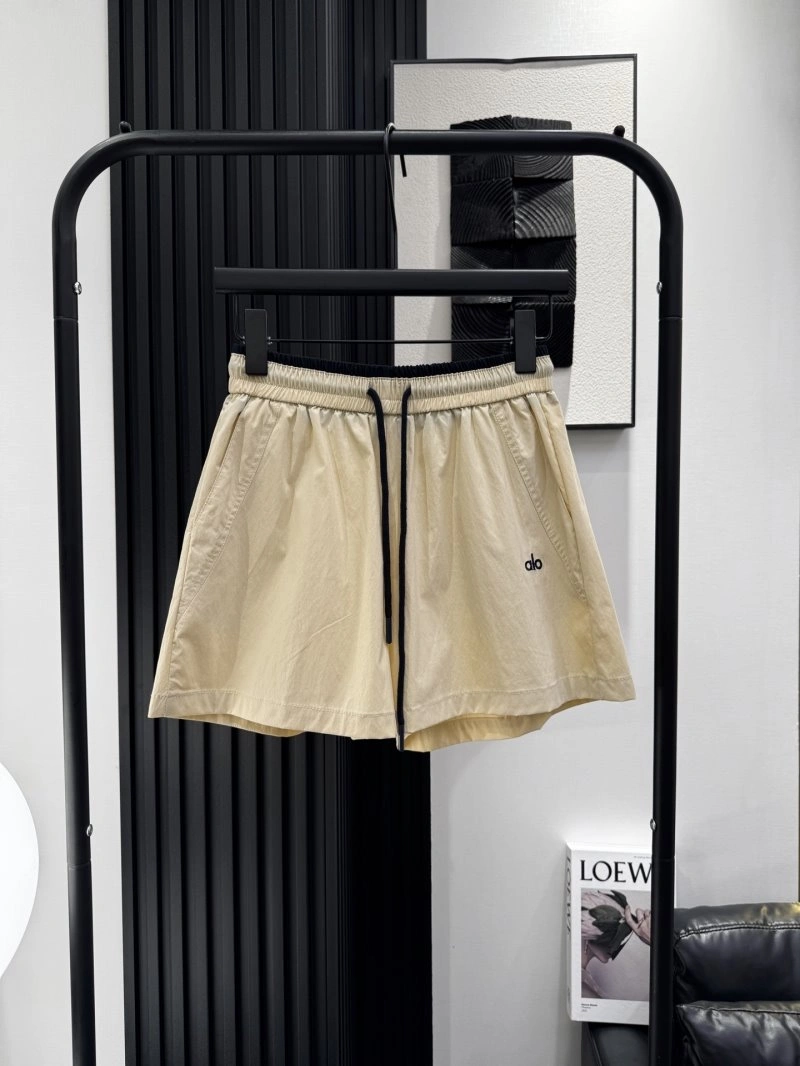 Minimalist Alo Short Pants 150061