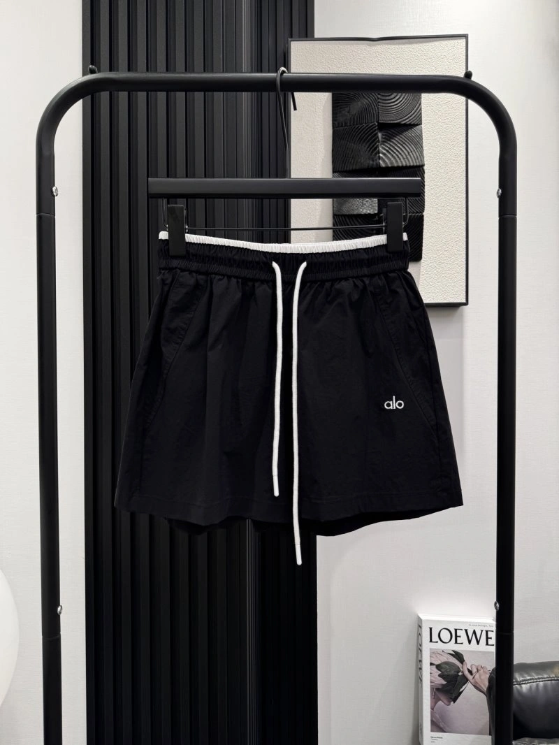 Minimalist Alo Short Pants 150061