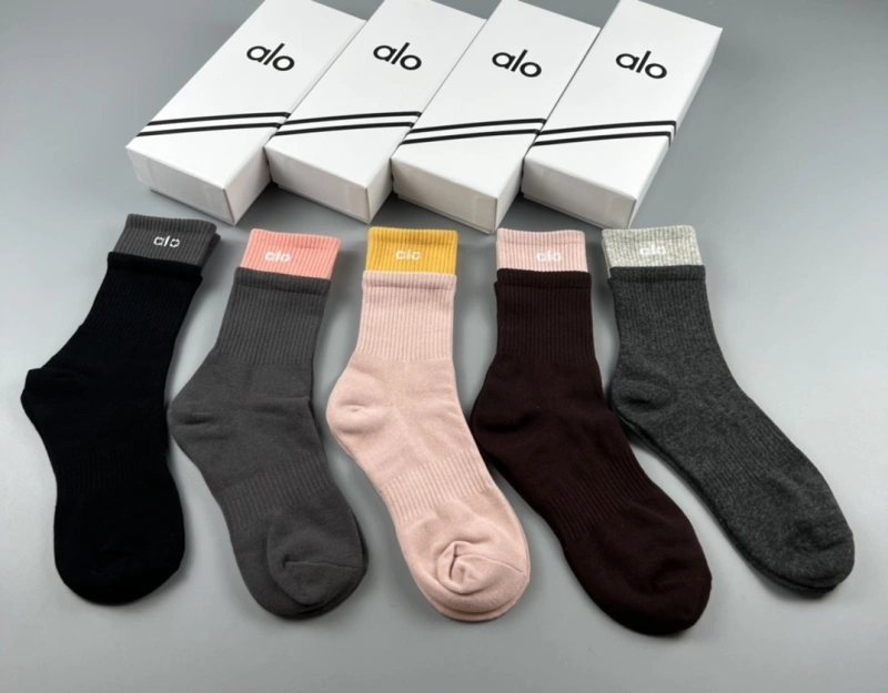 Alo Socks Snug 274537