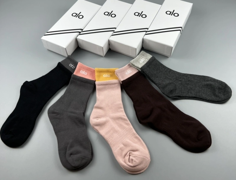 Alo Socks Snug 274537