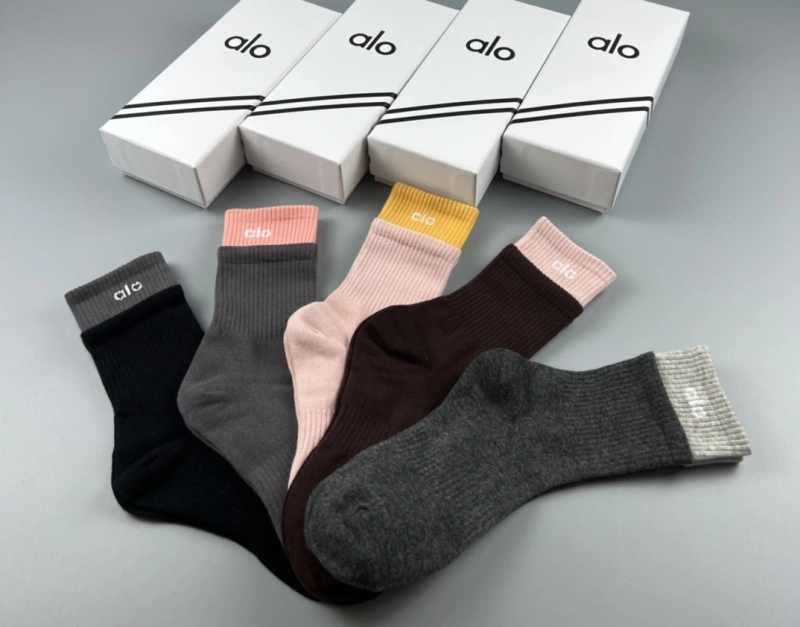 Alo Socks Snug 274537