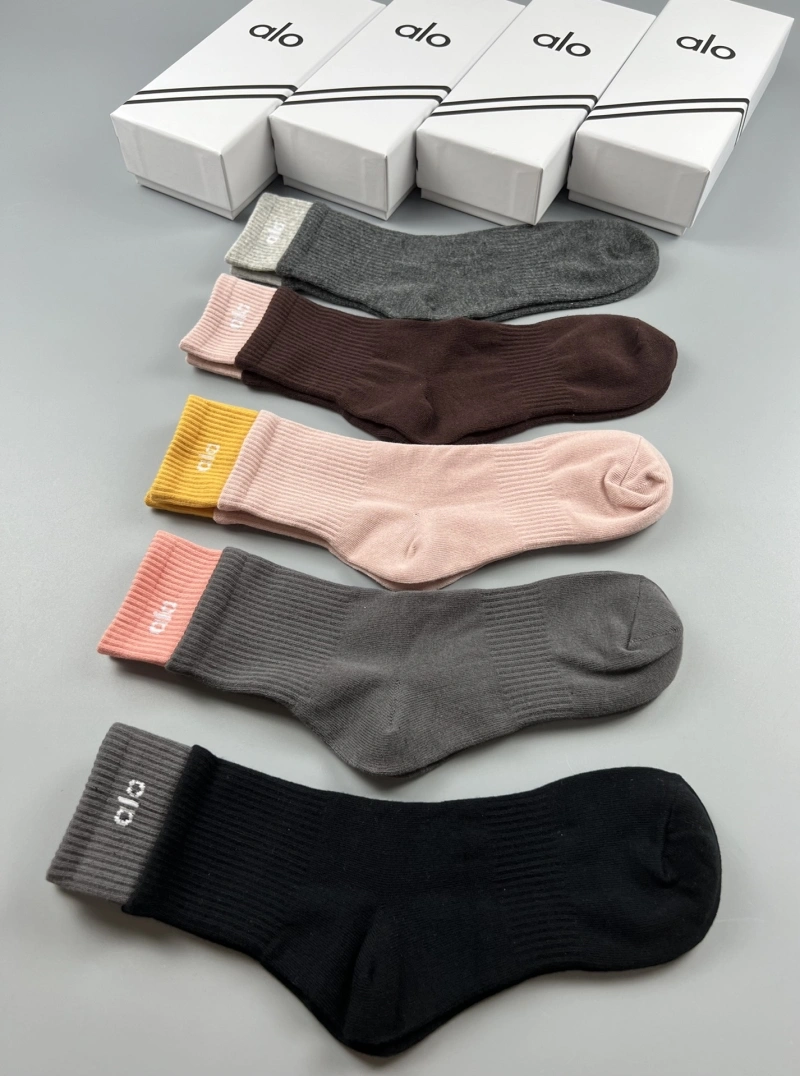 Alo Socks Snug 274537
