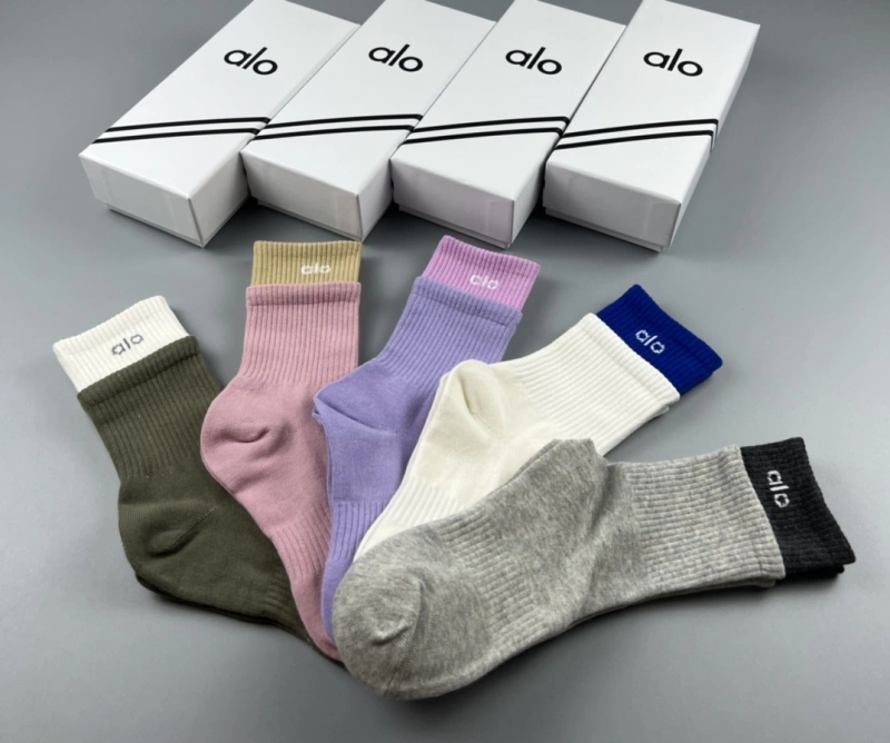 Alo Socks Snug 274537