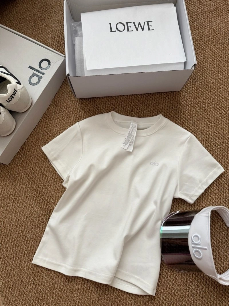 Alo T-Shirts Neat 152000