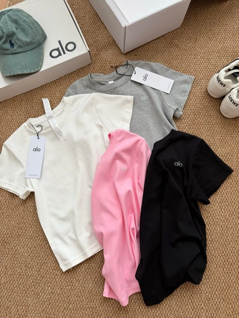 Alo T-Shirts Neat 152000
