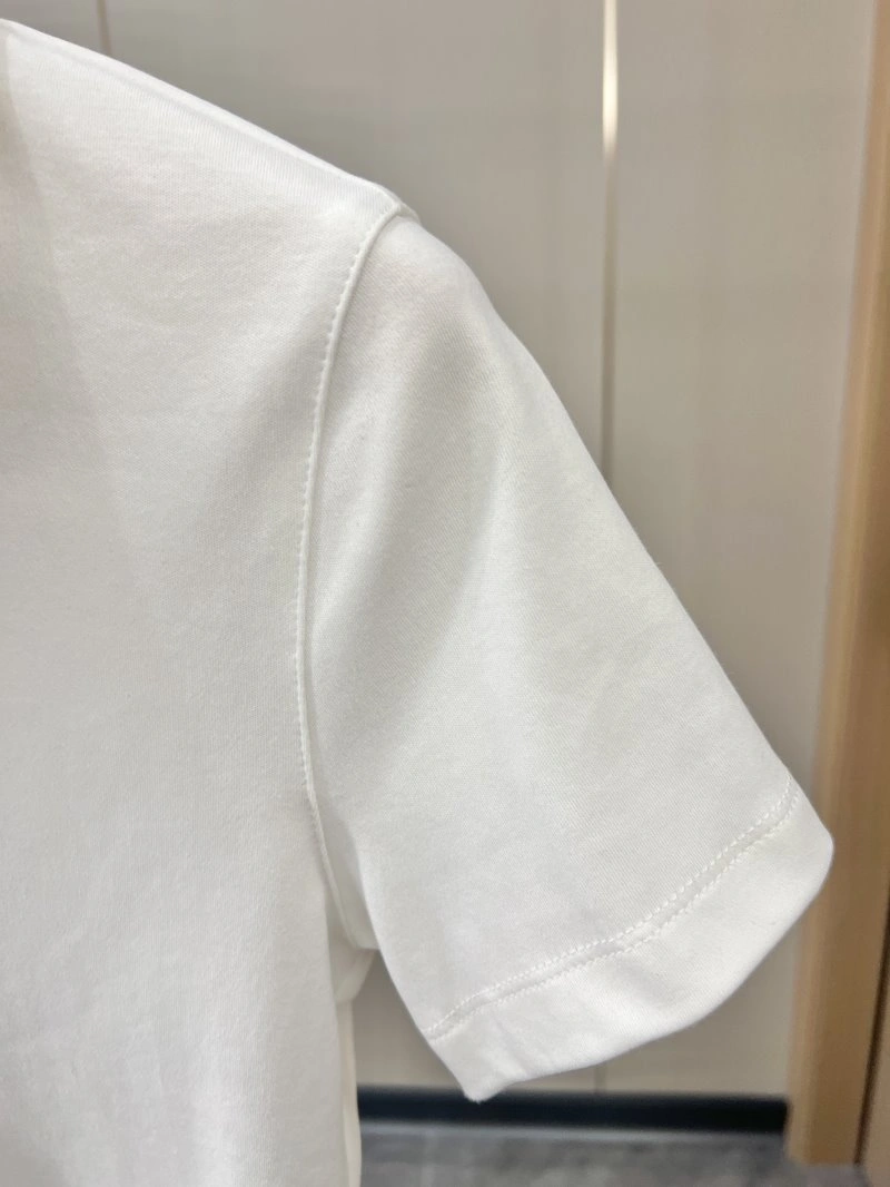 SunProtective Alo T-Shirts 157151
