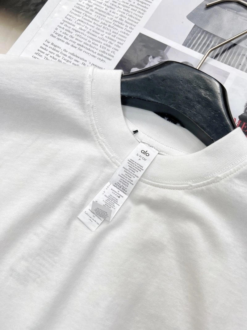 FashionForward Alo T-Shirts 150038
