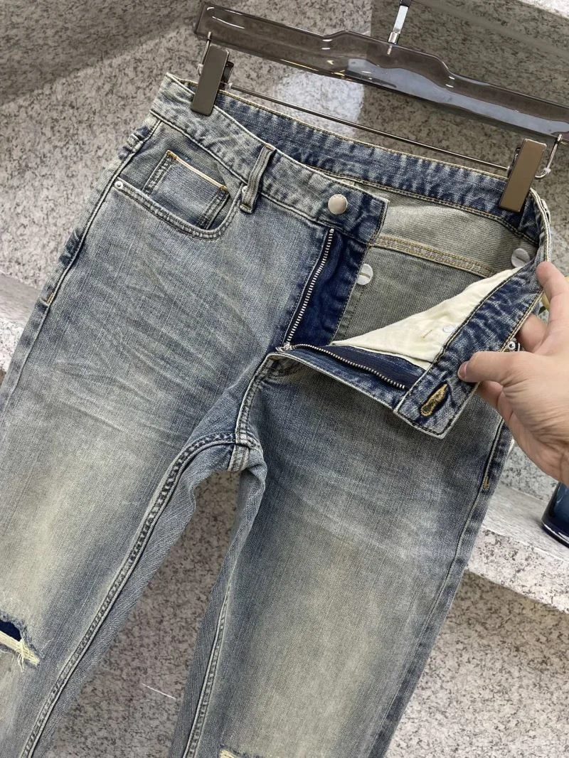 WaterResistant Amiri Jeans 163388