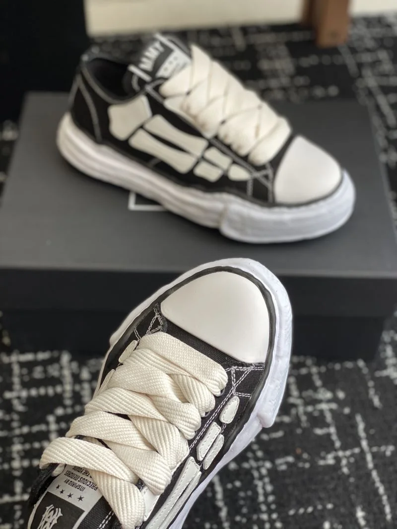 Trendsetting Amiri Shoes 13049