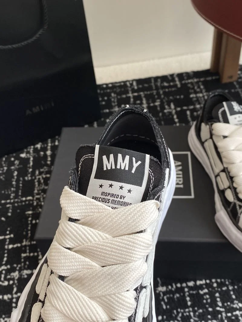 Trendsetting Amiri Shoes 13049
