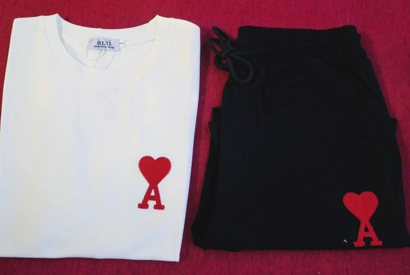 Durable Amiri Short Suits 157656
