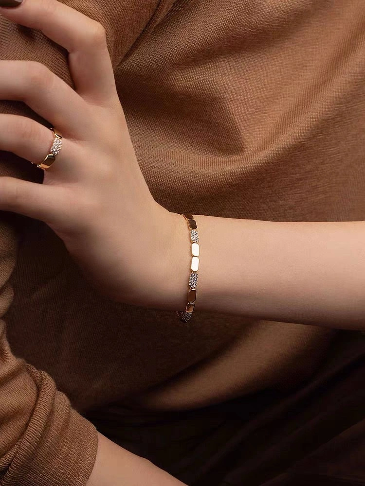 Fashionable Apm Bracelets 215319