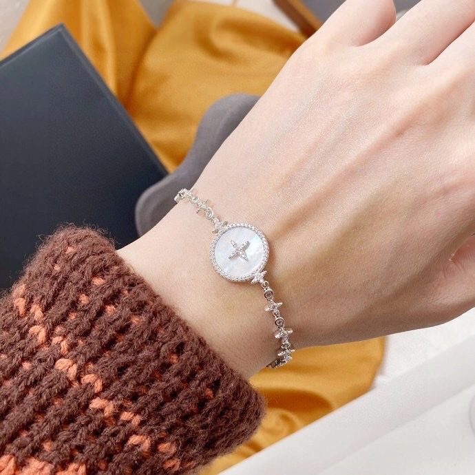 Apm Bracelets Sophisticated 215303