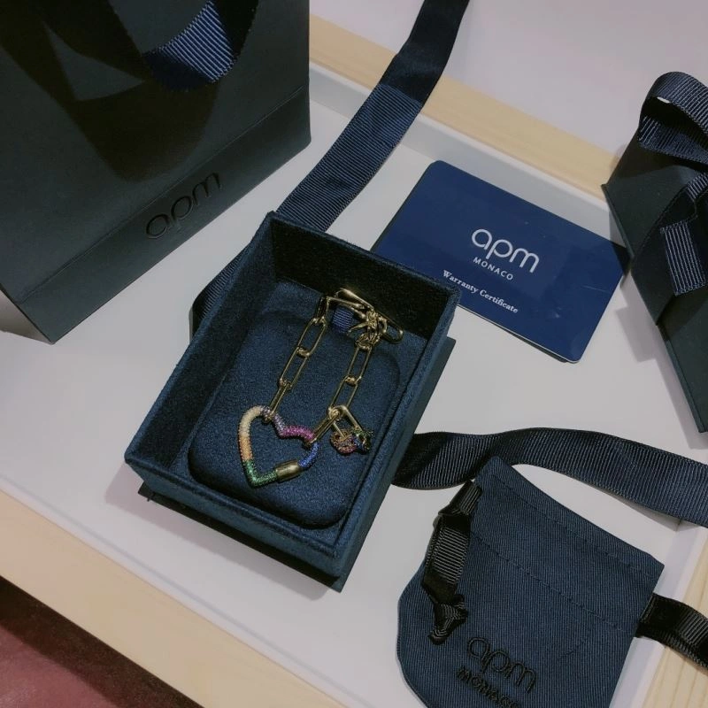 Attractive Apm Bracelets 215313