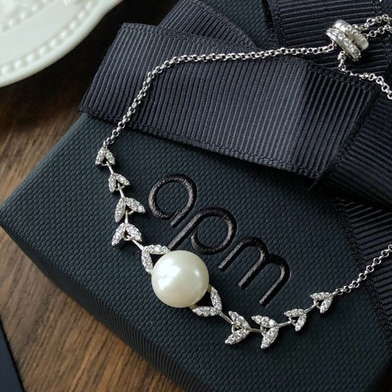 Comfortable Apm Bracelets 215096