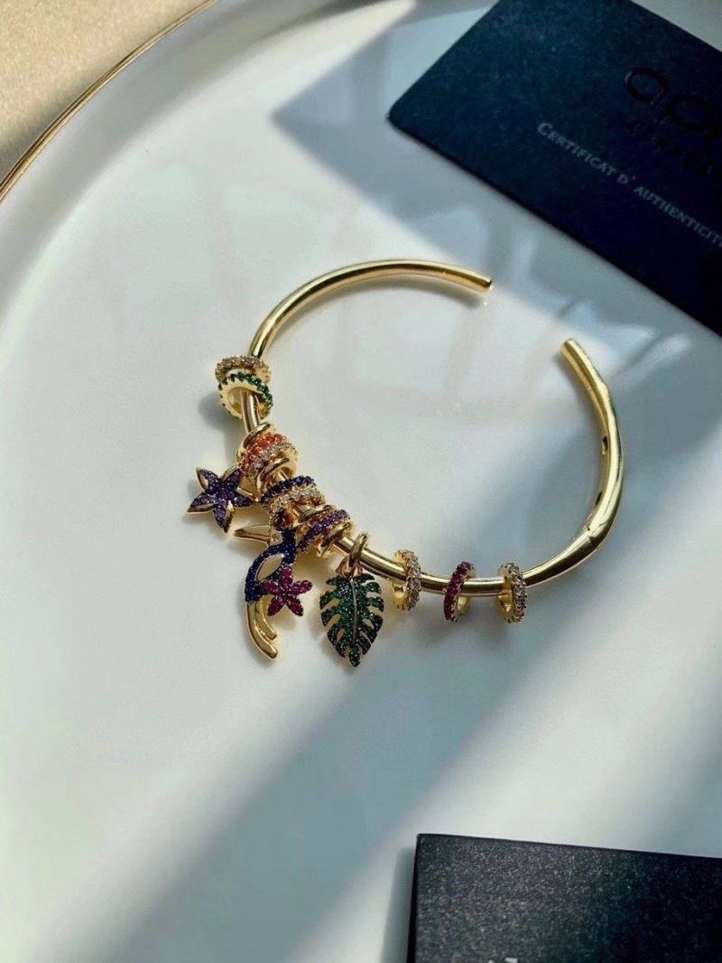 Apm Bracelets Upgraded 215064