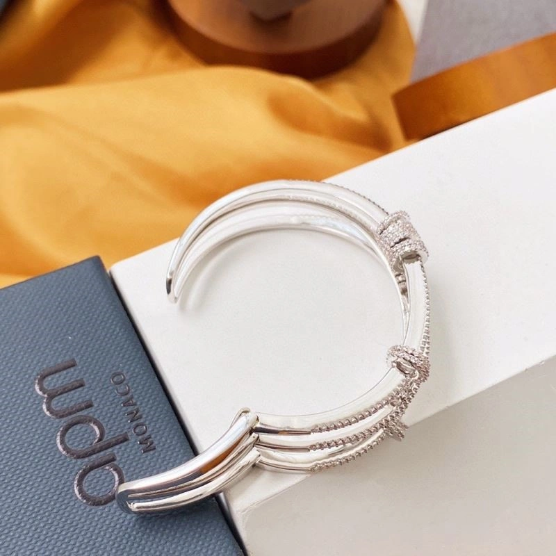 Soft Apm Bracelets 215050
