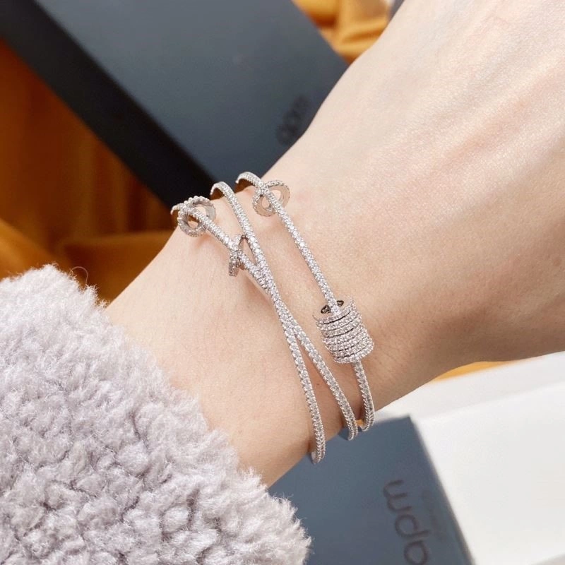 Soft Apm Bracelets 215050