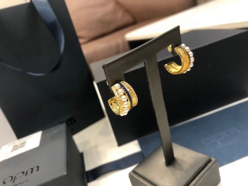 Sporty Apm Earrings 215389