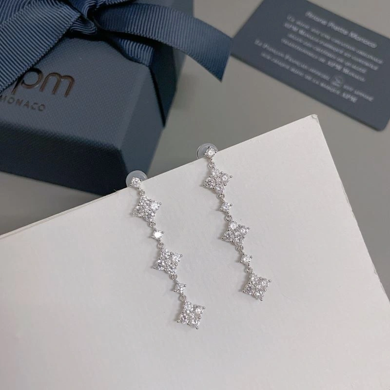 Apm Earrings Practical 215386