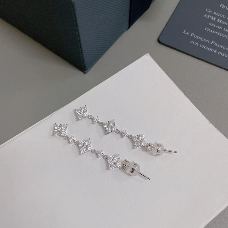 Apm Earrings Practical 215386