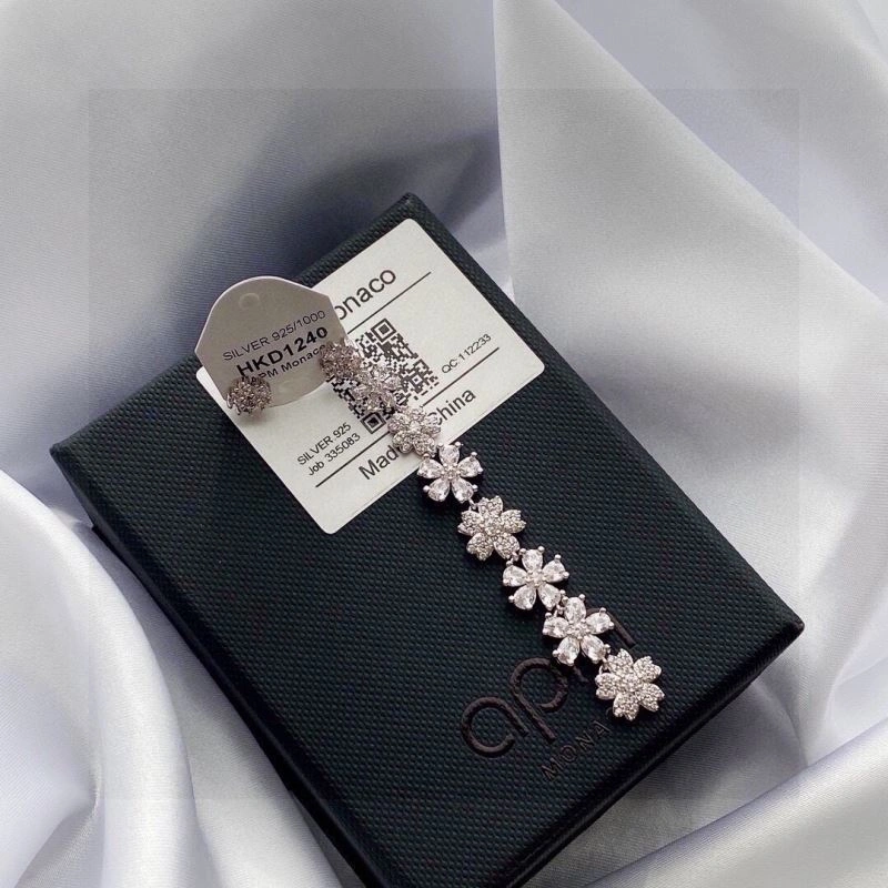 Apm Earrings Attractive 215409