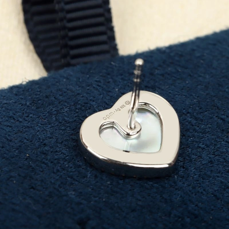 Apm Earrings Functional 215367