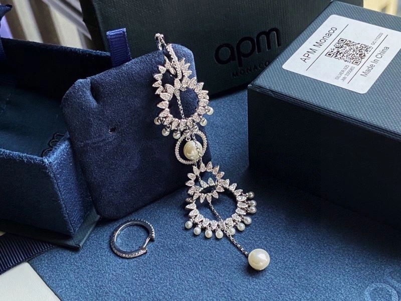 Apm Earrings Tailored 215354