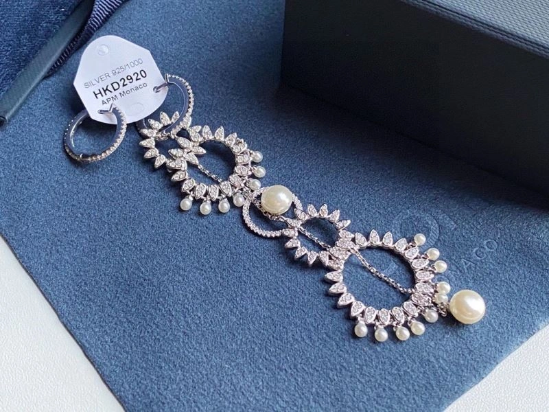 Apm Earrings Tailored 215354