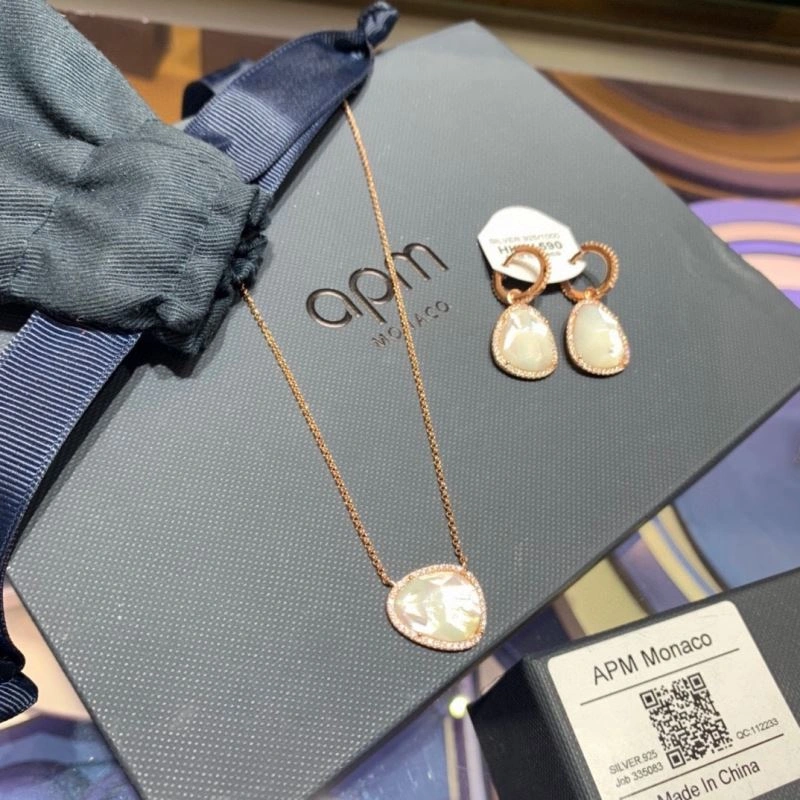 Apm Earrings Resilient 215257