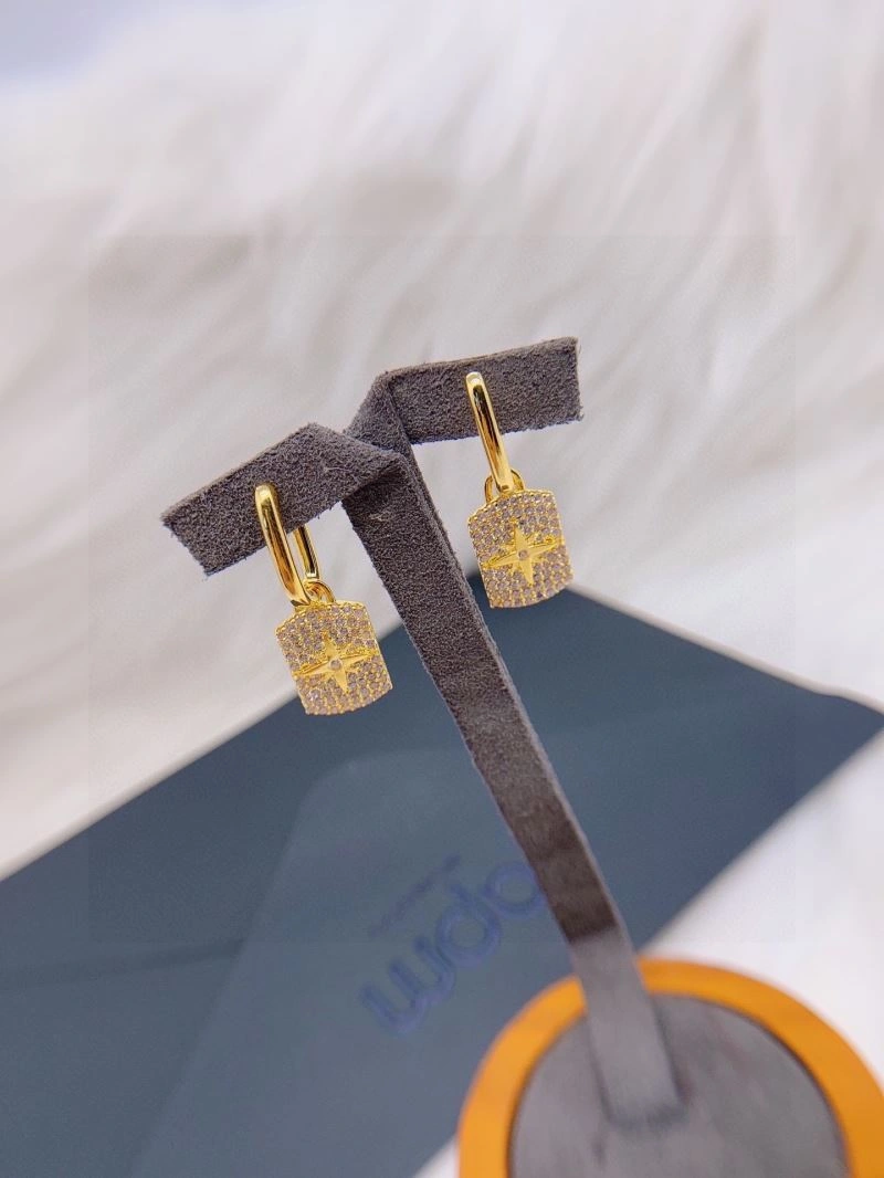 Apm Earrings Supportive 215235