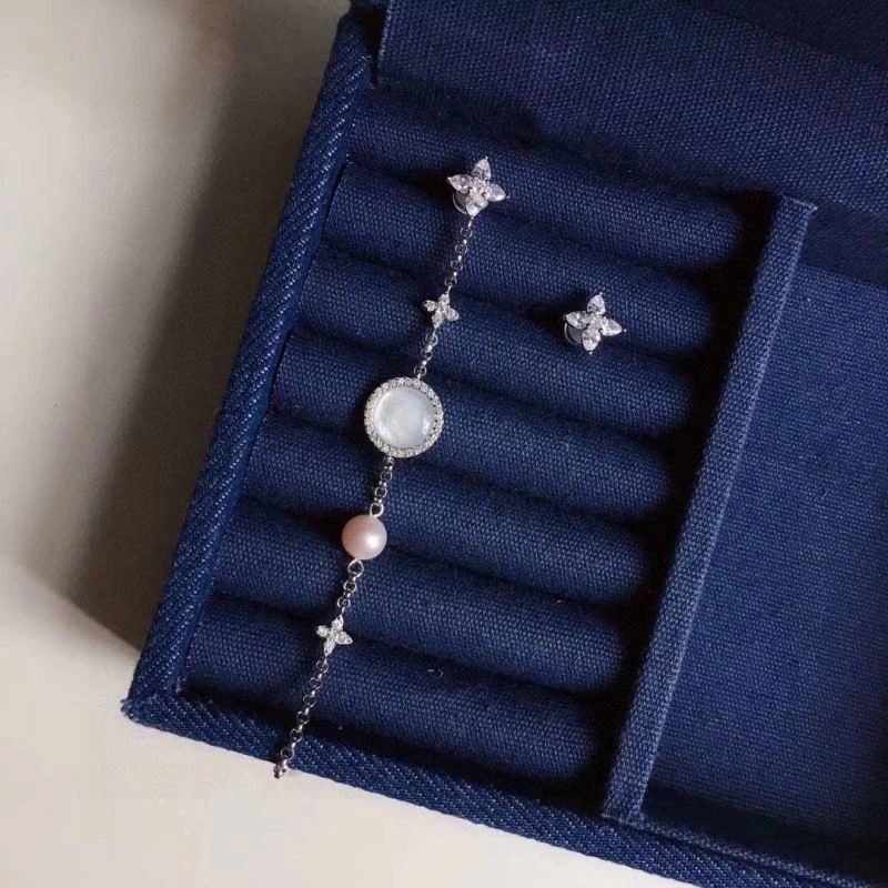 BestValue Apm Earrings 215278