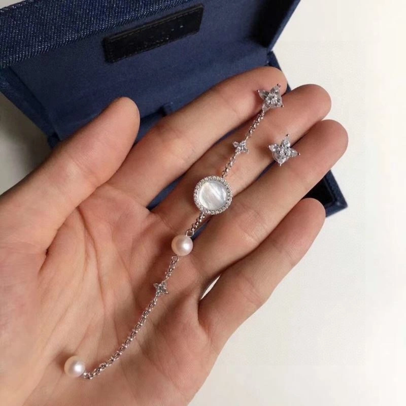 BestValue Apm Earrings 215278