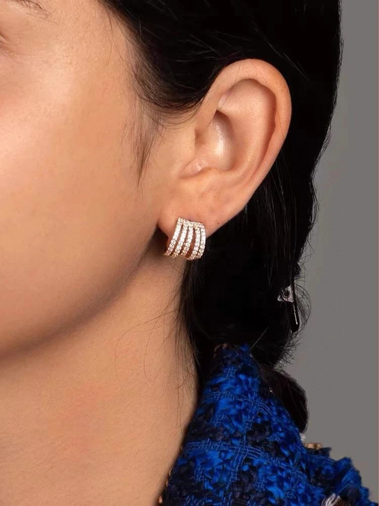 Breathable Apm Earrings 215091