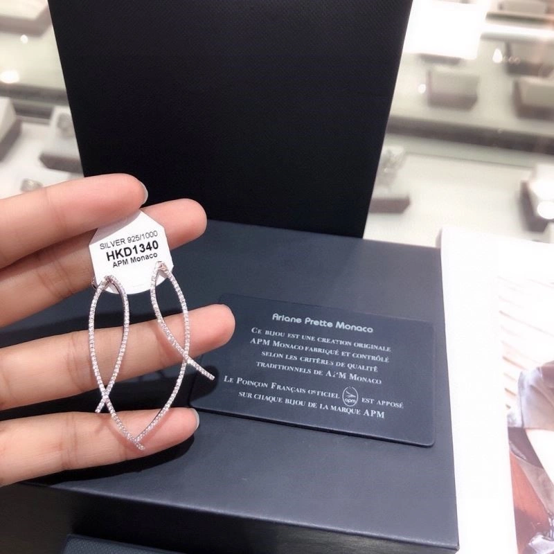 Apm Earrings Breathable 215040