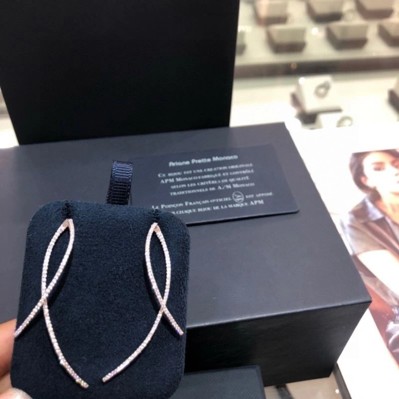 Apm Earrings Breathable 215040
