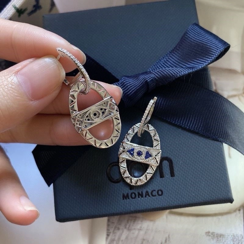 Sleek Apm Earrings 215045