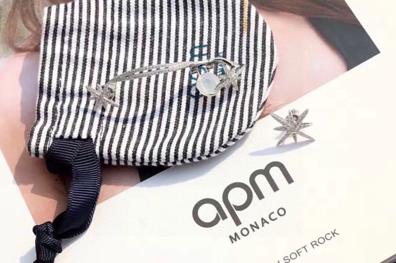 Supportive Apm Earrings 215026