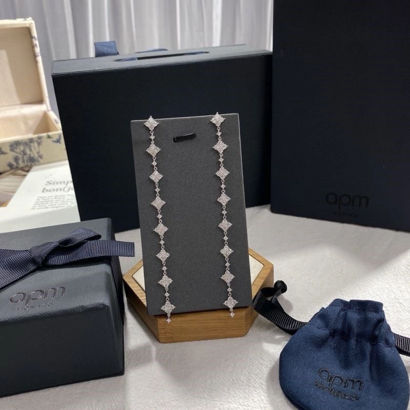 Apm Earrings Attractive 215014