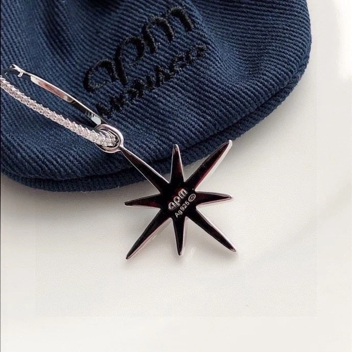 Apm Earrings Original 215011