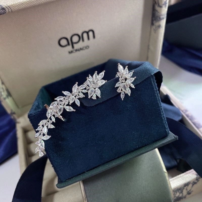Apm Earrings Refined 215005