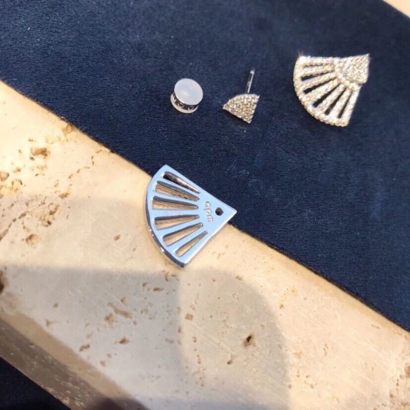 Apm Earrings Durable 215004