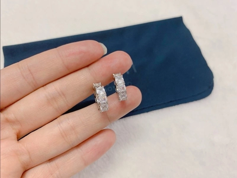 Unique Apm Earrings 214704